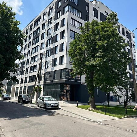 Люкс Апартаменти В Центрі Жк Театральний І Жк Шевченка Rivne Extérieur photo